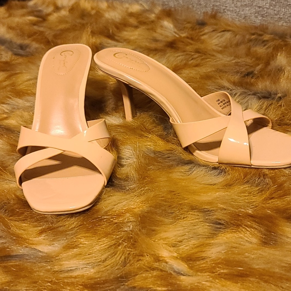 Heeled mules